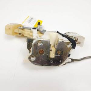 CERRADURA PUERTA DELANTERA DERECHA TOYOTA YARIS (NCP1/NLP1/SCP1) Autodesguaces Alicante