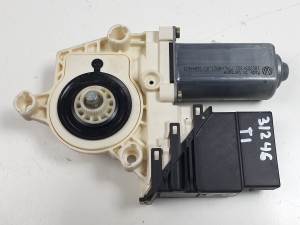 MOTOR ELEVALUNAS TRASERO IZQUIERDO 1C0959811A SEAT LEON (1M1) Autodesguaces Alicante