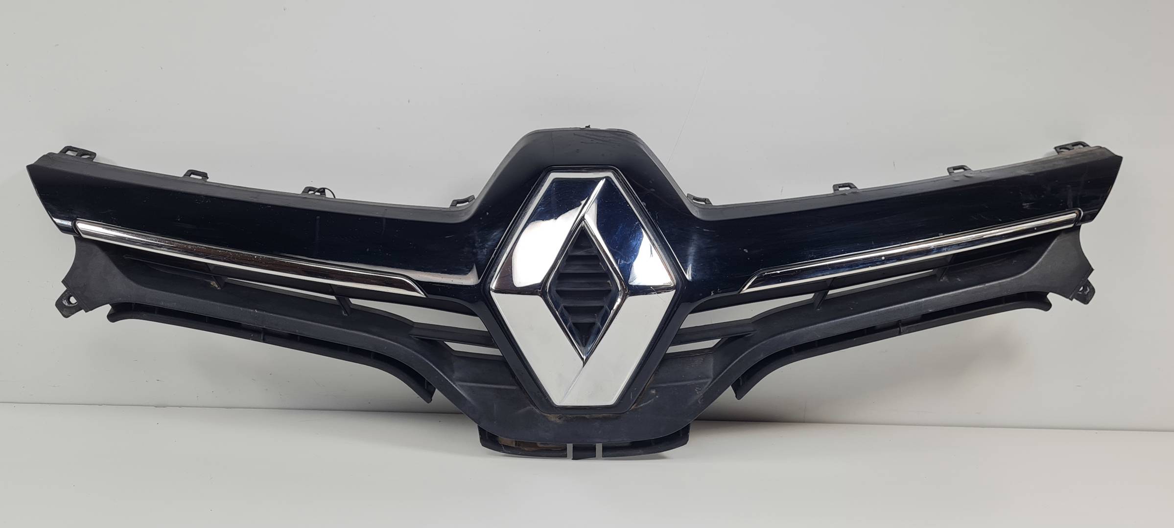 REJILLA DELANTERA - 623108469R - RENAULT - MEGANE III BERLINA 5P