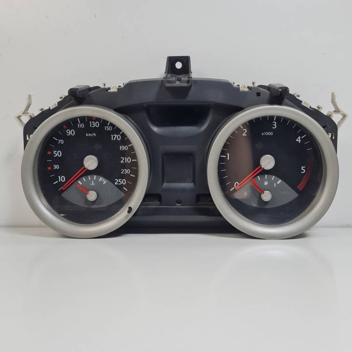 CUADRO INSTRUMENTOS 8200399700D RENAULT MEGANE II BERLINA 3P Autodesguaces Alicante