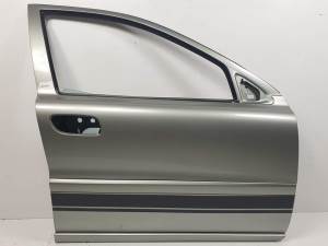 PUERTA DELANTERA DERECHA VOLVO V70 FAMILIAR Autodesguaces Alicante