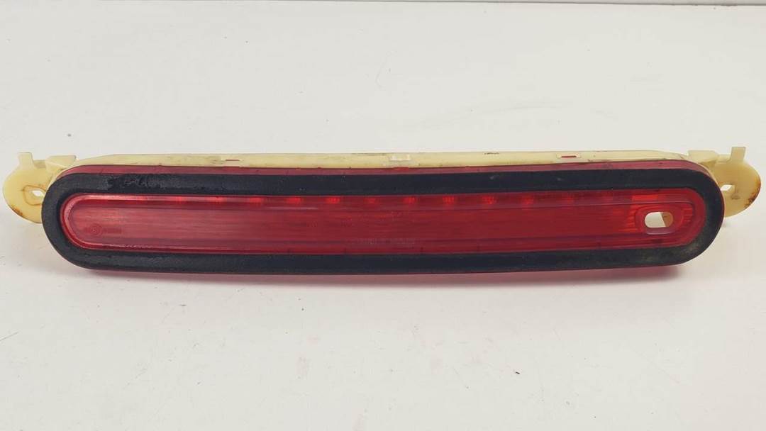 Troisième feu stop - GS1F51580 - MAZDA - 6 LIM. (GH)
