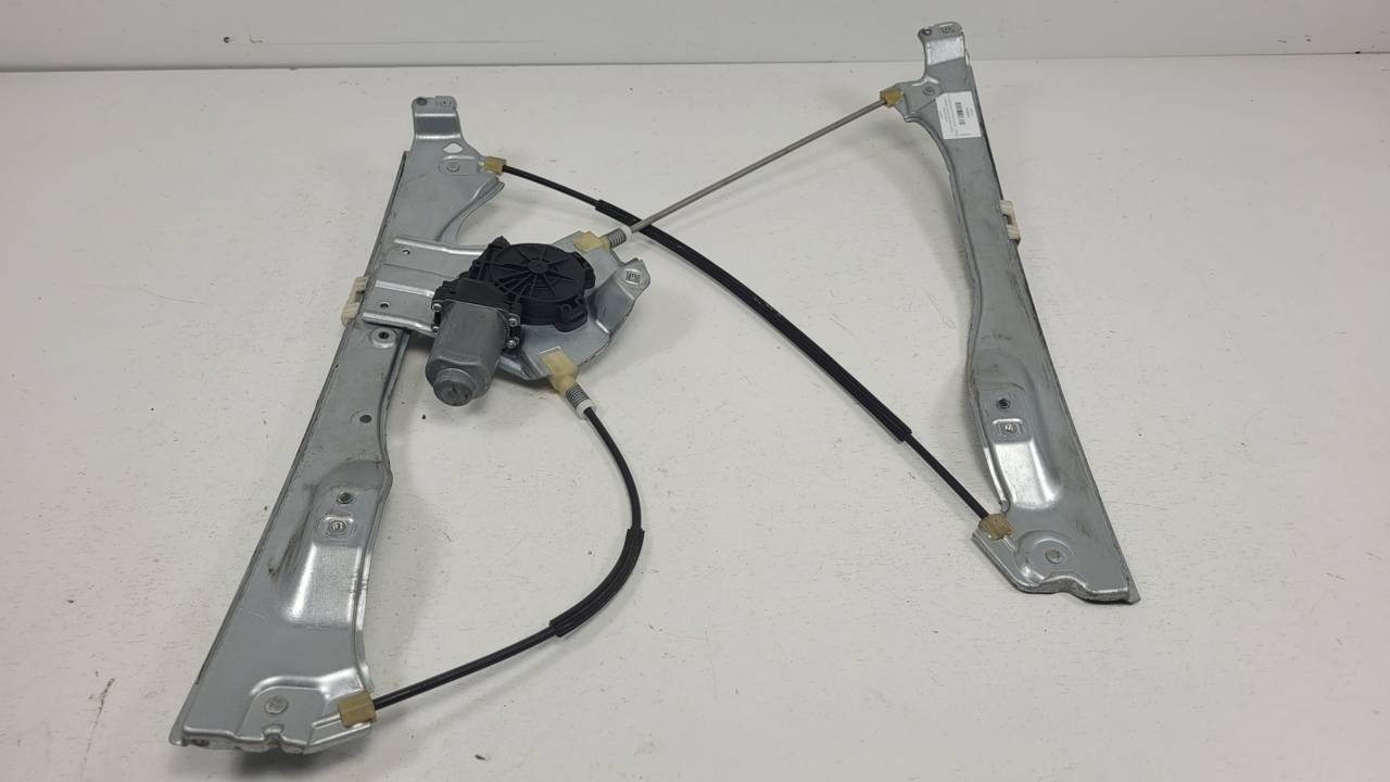 ELEVALUNAS DELANTERO DERECHO