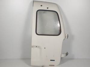 PORTON TRASERO DERECHO NISSAN VANETTE CARGO (HC23) Autodesguaces Alicante