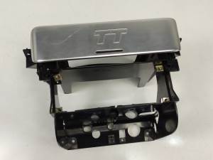 MOLDURAS DELANTERAS 8N0863243C AUDI TT (8N3/8N9) Autodesguaces Alicante