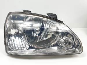 FARO DERECHO 0K2FA51020R KIA CARENS (FJ) Autodesguaces Alicante
