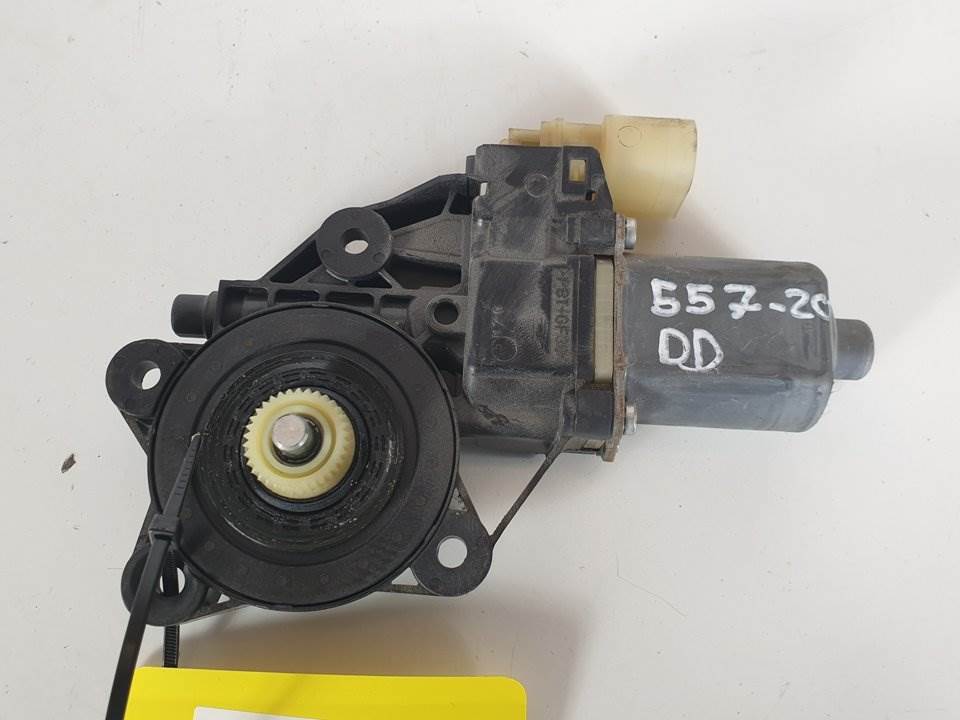 MOTOR ELEVALUNAS DELANTERO DERECHO - 2757044 - MINI - MINI (R56)