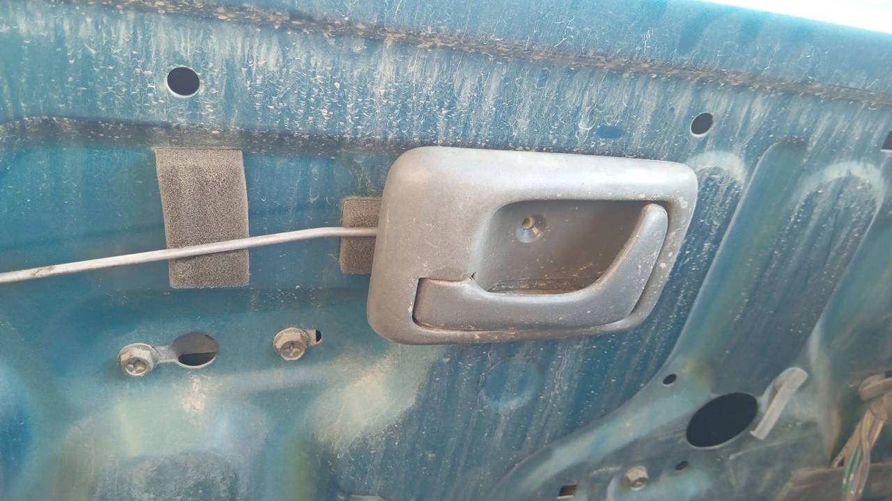 MANETA INTERIOR DELANTERA IZQUIERDA