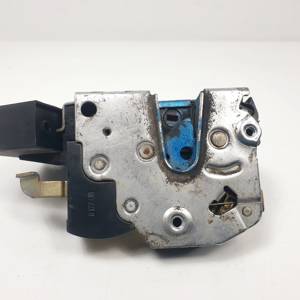 CERRADURA PUERTA TRASERA IZQUIERDA 8122419 BMW SERIE 3 BERLINA (E36) Autodesguaces Alicante