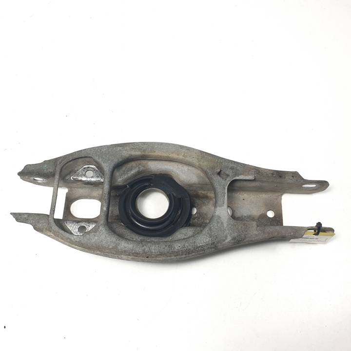 BRAZO SUSPENSION INFERIOR TRASERO DERECHO BMW SERIE 3 BERLINA (E90) Autodesguaces Alicante