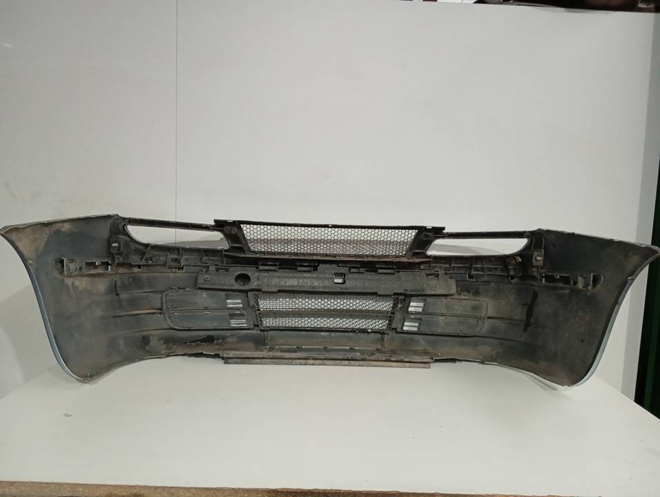 PARAGOLPES DELANTERO