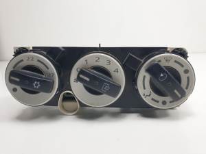 MANDO CALEFACCION / AIRE ACONDICIONADO 69660071 MITSUBISHI COLT BERLINA 3 (Z30) Autodesguaces Alicante