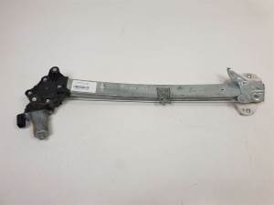 ELEVALUNAS TRASERO IZQUIERDO WR15027 HONDA HR-V (..) Autodesguaces Alicante