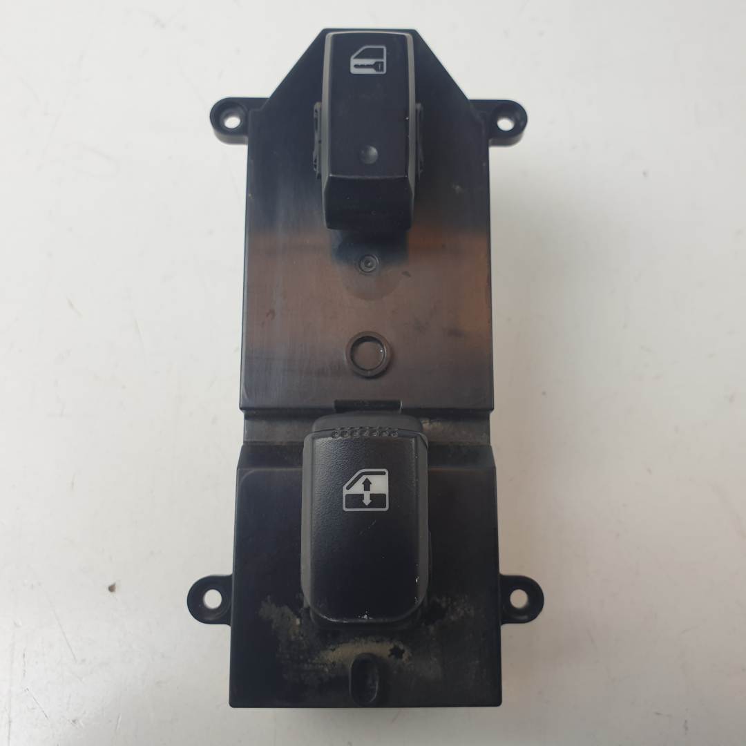 MANDO ELEVALUNAS DELANTERO DERECHO - 371510 - HYUNDAI - SANTA FE (BM)