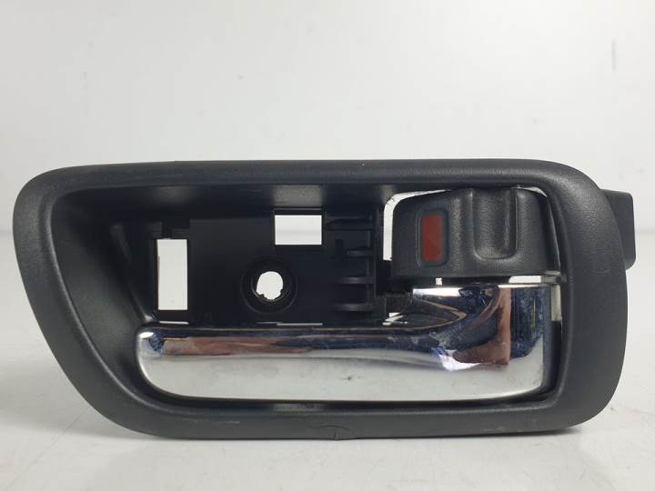 MANETA INTERIOR TRASERA DERECHA 692050F010 TOYOTA COROLLA VERSO (R1) Autodesguaces Alicante
