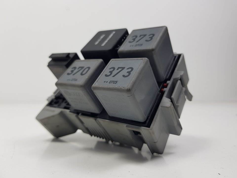 Boîte à fusibles / relais - 7L0937503 - AUDI - Q7 (4L)