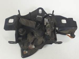 CERRADURA CAPOT VOLKSWAGEN PASSAT VARIANT (3B6) Autodesguaces Alicante