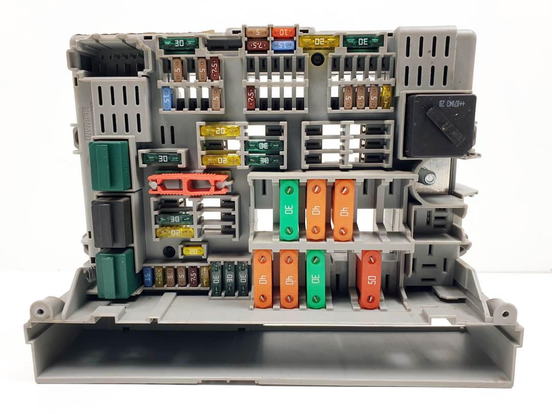 Fuse / relay box - 690662106 - BMW - SERIE 3 TOURING (E91)