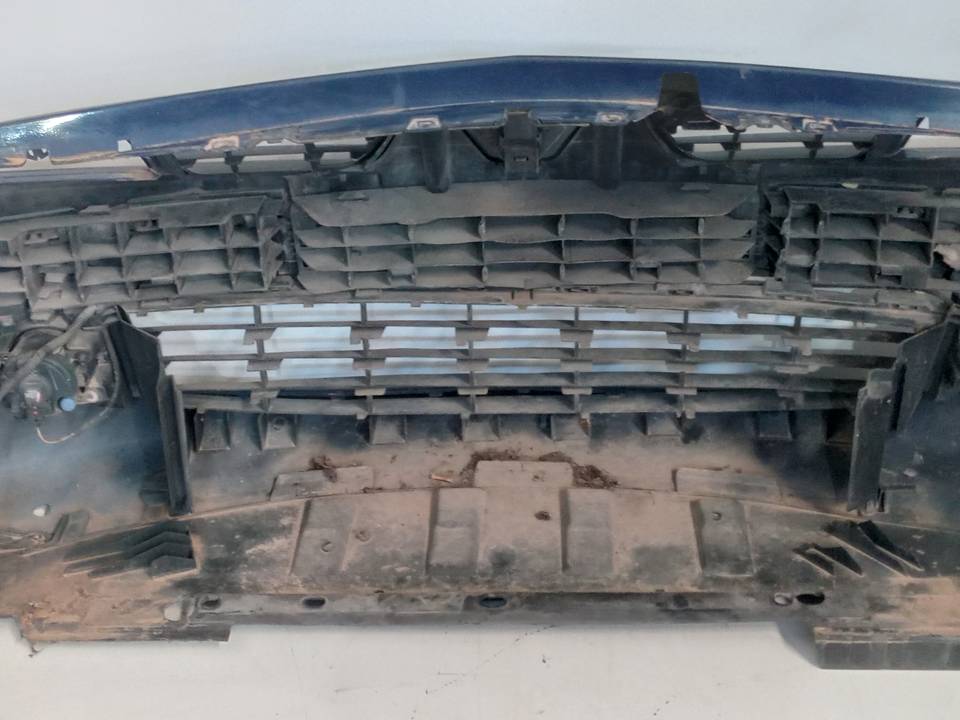 PARAGOLPES DELANTERO