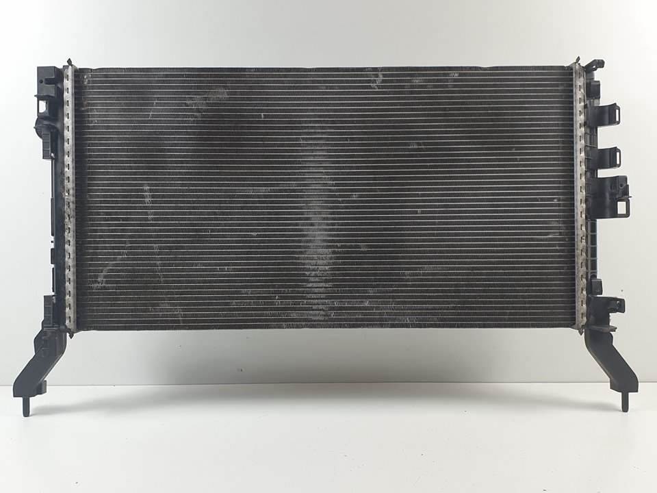 RADIADOR AGUA - 21400035R - RENAULT - LAGUNA III