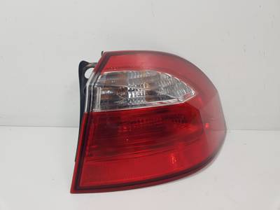 PILOTO TRASERO DERECHO 924021W2 KIA RIO (UB) Autodesguaces Alicante