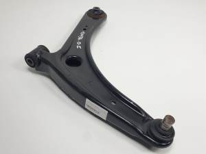 BRAZO SUSPENSION INFERIOR DELANTERO IZQUIERDO CITROEN C-CROSSER Autodesguaces Alicante