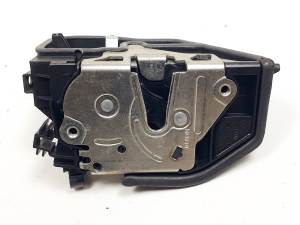 CERRADURA PUERTA TRASERA DERECHA 7202148 BMW SERIE 7 (F01/F02) Autodesguaces Alicante