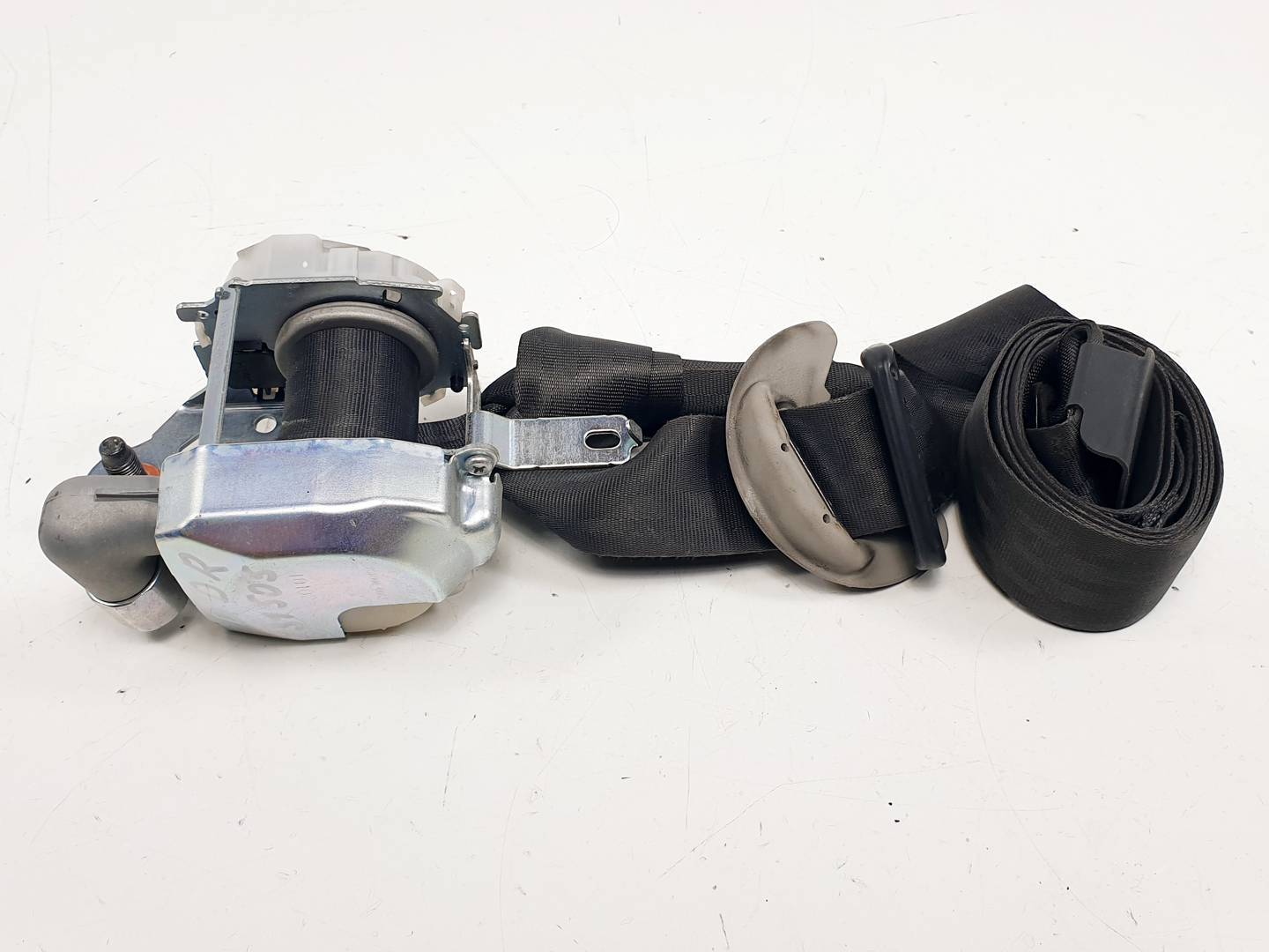 CINTURON SEGURIDAD DELANTERO DERECHO - 88810A2100 - KIA - CEE'D (JD)