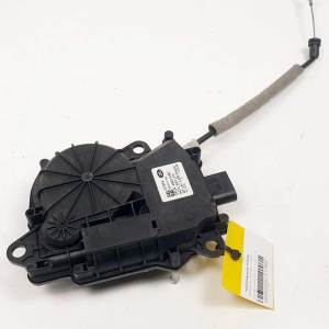 CERRADURA MALETERO / PORTON CPLA404C10AD JAGUAR F-PACE Autodesguaces Alicante