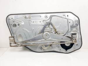 ELEVALUNAS DELANTERO DERECHO 8679081RH VOLVO V50 FAMILIAR Autodesguaces Alicante