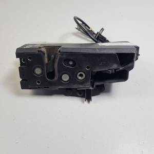 CERRADURA PUERTA TRASERA DERECHA 93BG220A20 FORD GALAXY (VY) Autodesguaces Alicante