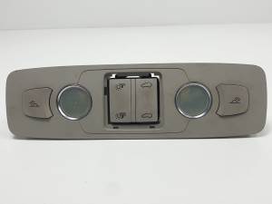 LUZ INTERIOR 4L0947112A AUDI Q7 (4L) Autodesguaces Alicante
