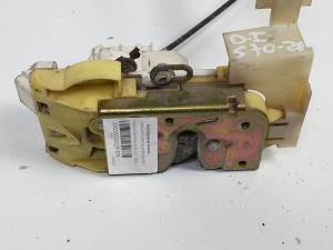 CERRADURA PUERTA DELANTERA IZQUIERDA 96BGF21813CM FORD MONDEO FAMILIAR (GD) Autodesguaces Alicante