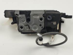 CERRADURA PUERTA DELANTERA IZQUIERDA PSA267389 OPEL CROSSLAND X Autodesguaces Alicante