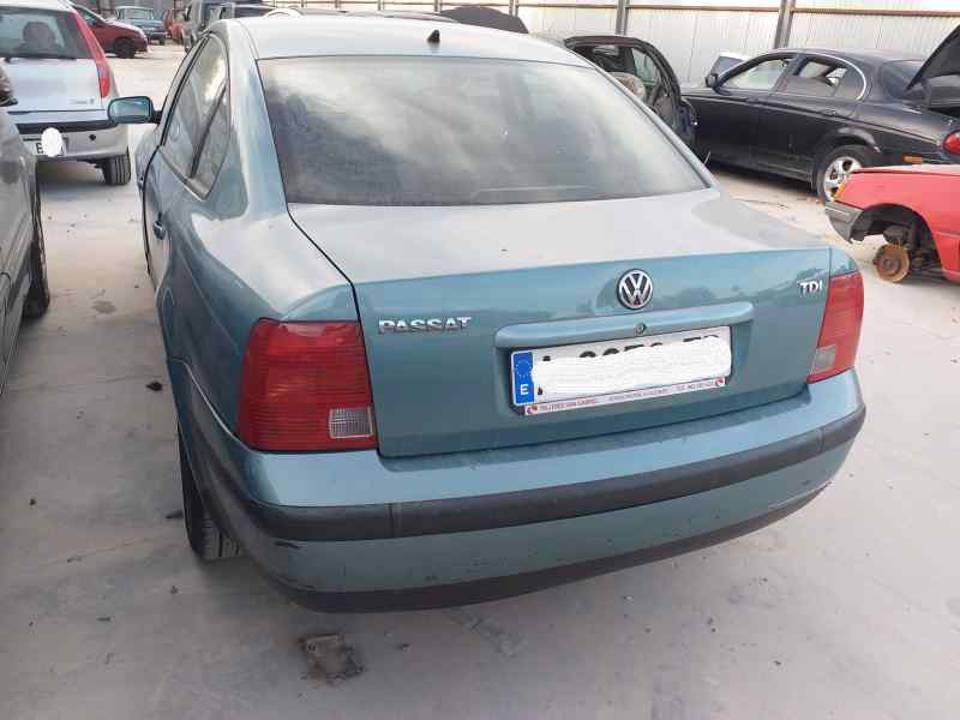 Imagen del vehículo VOLKSWAGEN PASSAT BERLINA (3B2)
