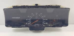 CUADRO INSTRUMENTOS PEUGEOT 205 BERLINA Autodesguaces Alicante