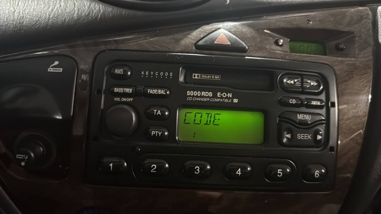 SISTEMA AUDIO / RADIO CD