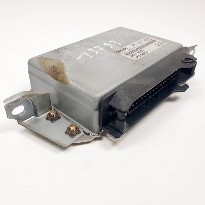 CENTRALITA MOTOR UCE - 8966105120 - TOYOTA - CARINA (T19)