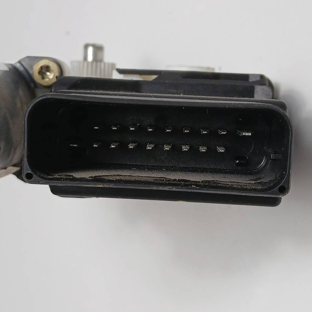 Foto 4 de Motor Elevalunas Trasero Derecho Volkswagen Golf IV Berlina (1j1) (1997–2003)