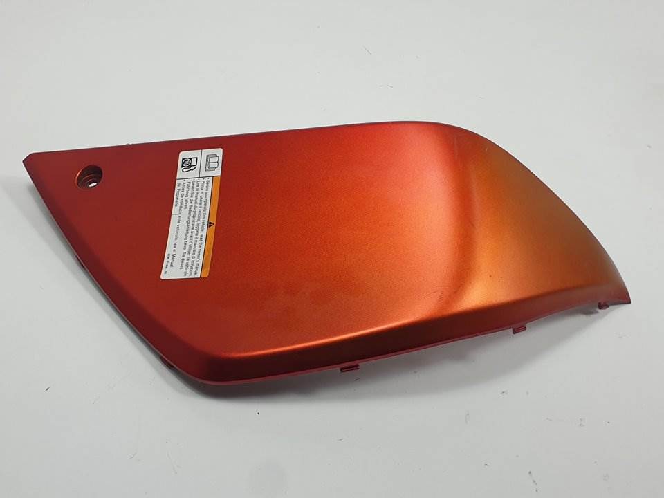 ALETIN DELANTERO IZQUIERDO - 2CMF842M00 - YAMAHA - TRICITY
