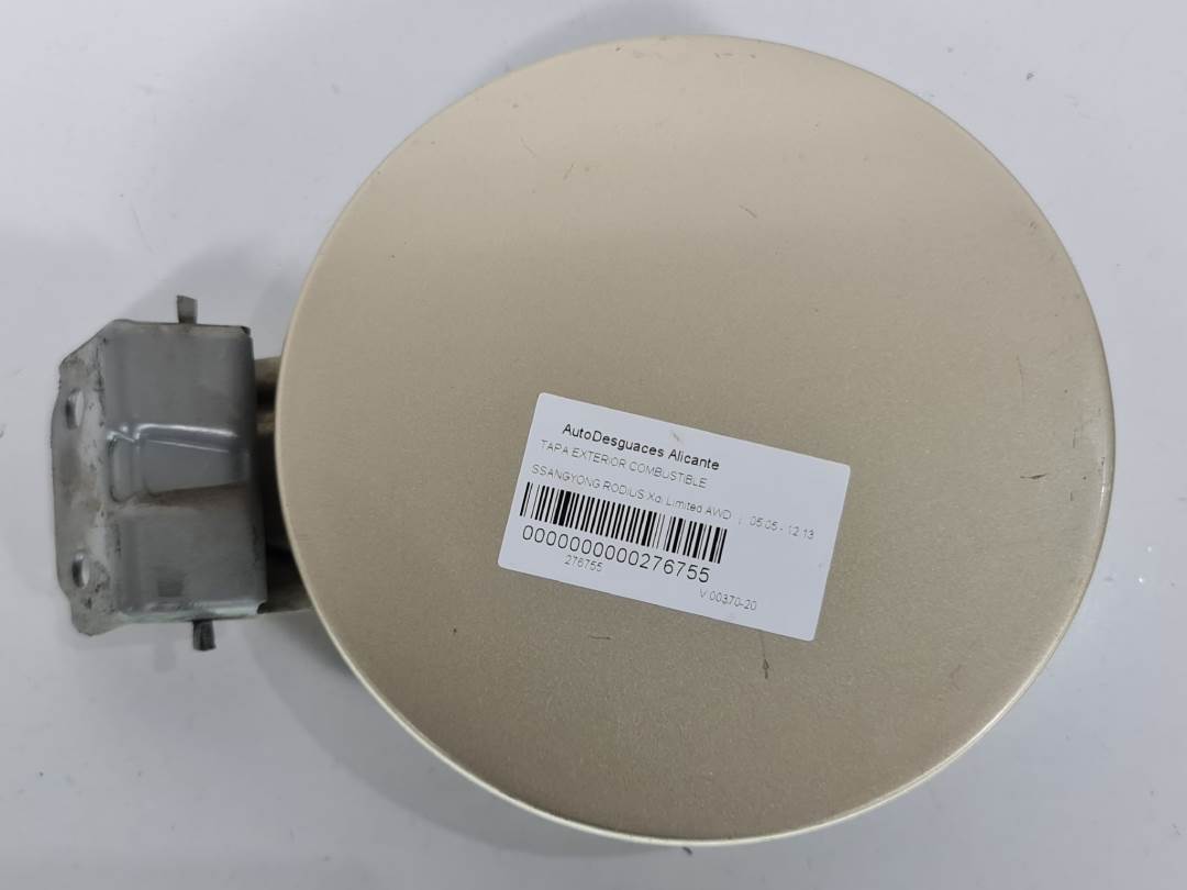 TAPA EXTERIOR COMBUSTIBLE - SSANGYONG - RODIUS