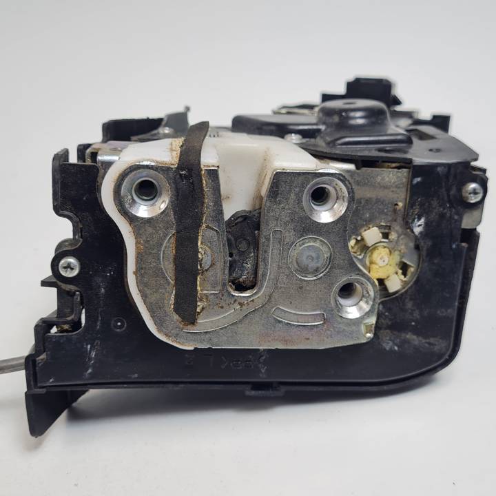 CERRADURA PUERTA DELANTERA IZQUIERDA A93SPLL MAZDA 6 BERLINA (GG) Autodesguaces Alicante