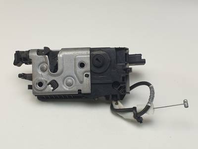 CERRADURA PUERTA TRASERA IZQUIERDA 9688081080 PEUGEOT 2008 Autodesguaces Alicante