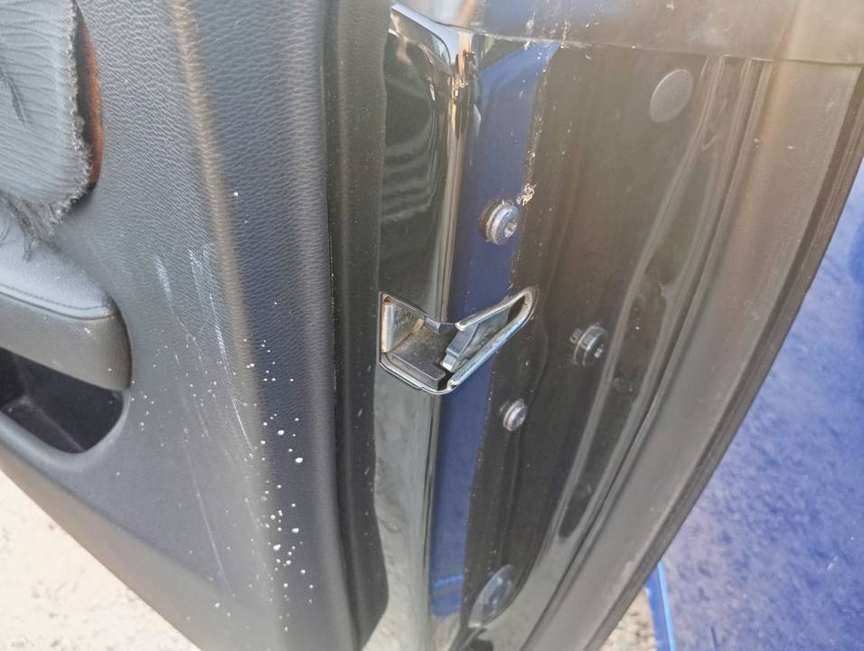 CERRADURA PUERTA DELANTERA DERECHA