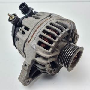 ALTERNADOR 270600D020 TOYOTA COROLLA (E11) Autodesguaces Alicante