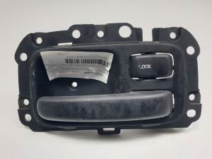 MANETA INTERIOR DELANTERA DERECHA 55076054AA CHRYSLER JEEP CHEROKEE (J) Autodesguaces Alicante
