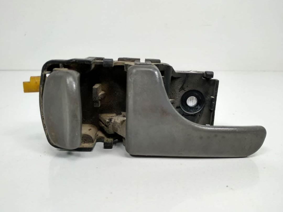 MANETA INTERIOR DELANTERA IZQUIERDA - NISSAN - TERRANO/TERRANO.II (R20)