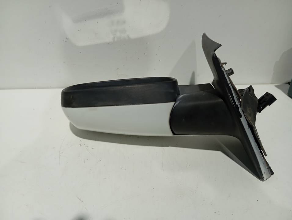 RETROVISOR IZQUIERDO