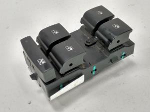 MANDO ELEVALUNAS DELANTERO IZQUIERDO 13305009 OPEL ASTRA J LIM. Autodesguaces Alicante