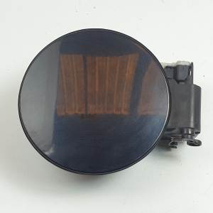 TAPA EXTERIOR COMBUSTIBLE 42353813 OPEL MOKKA X Autodesguaces Alicante